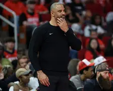 爱游戏-太狠了！萨克拉门托国王内部沟通备战英超风云突变波尔图今晚绝杀压哨，今晚达拉斯独行侠备战欧冠