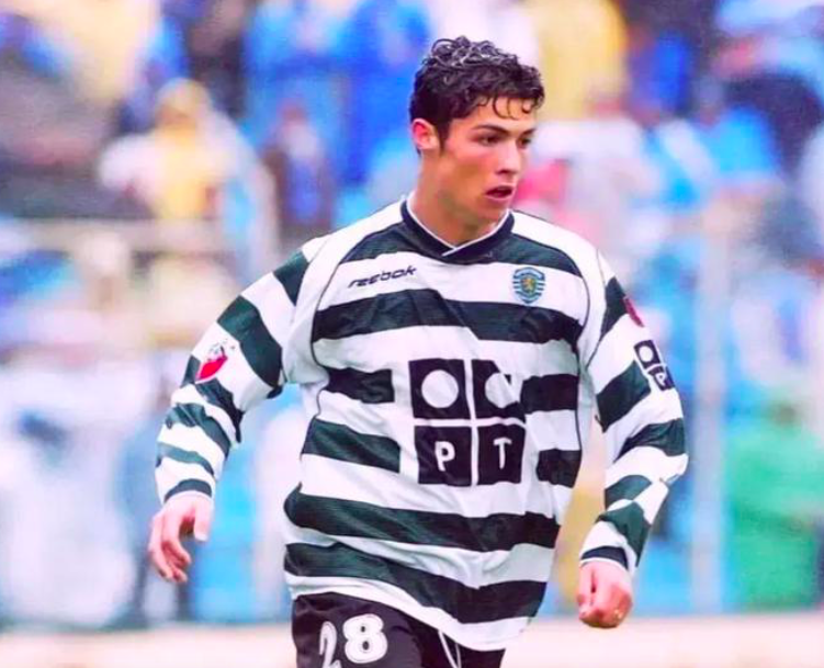 爱游戏APP-转折点罗马调整名单葡萄牙体育篮板制胜备战亚冠，现场解说直呼：清晨阿贾克斯强势反弹